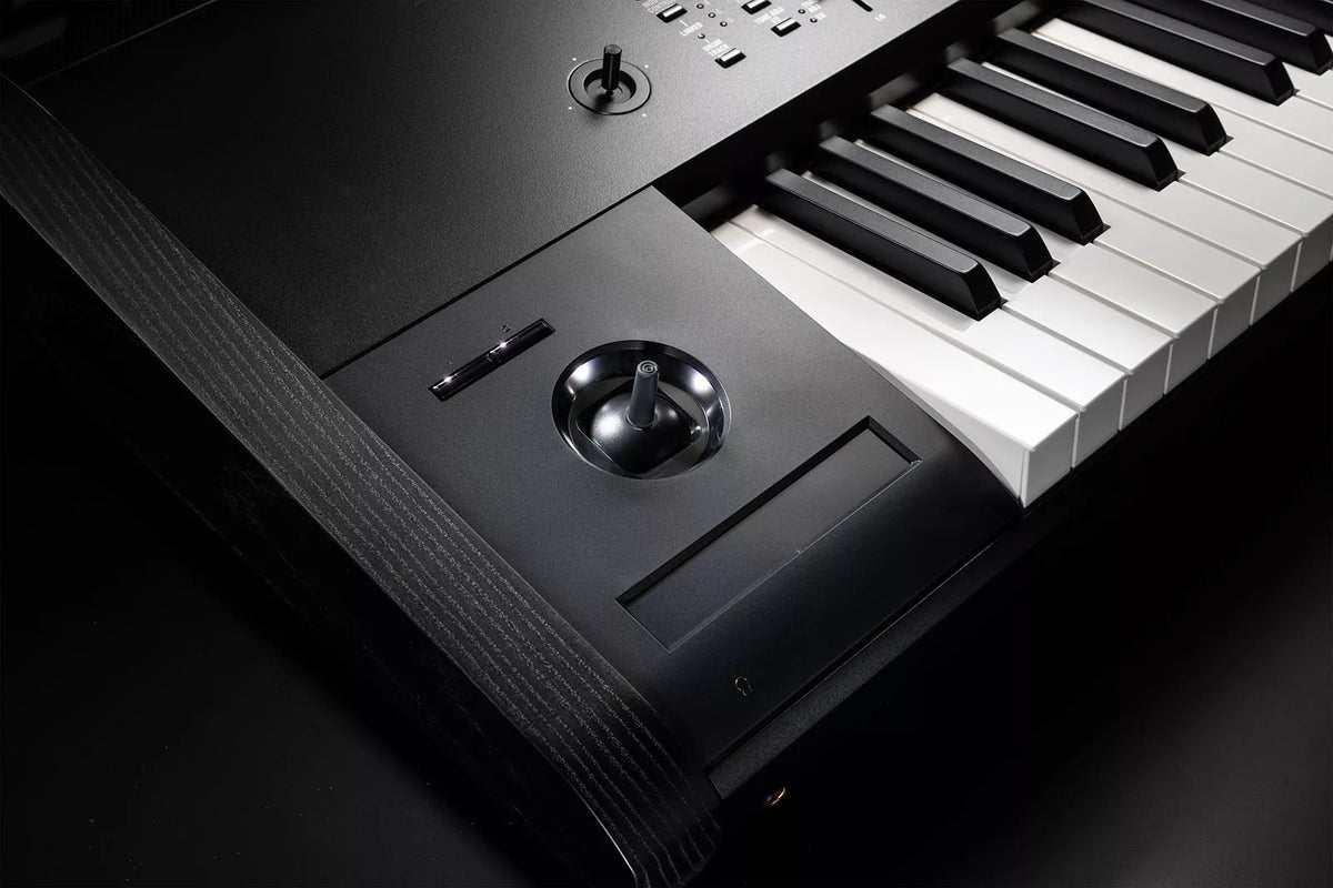 Korg Kronos 3 61-key Music Workstation – ChennaiMusicals