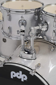 Pacific Drums Center Stage Complete kit, 5 Set, Diamond White Sparkle,(PDCE2215KTDW)