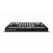 Native Instruments Traktor Kontrol S4 MK3